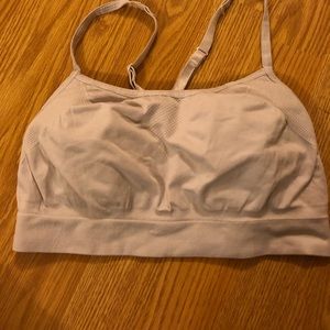 Aero sports bra